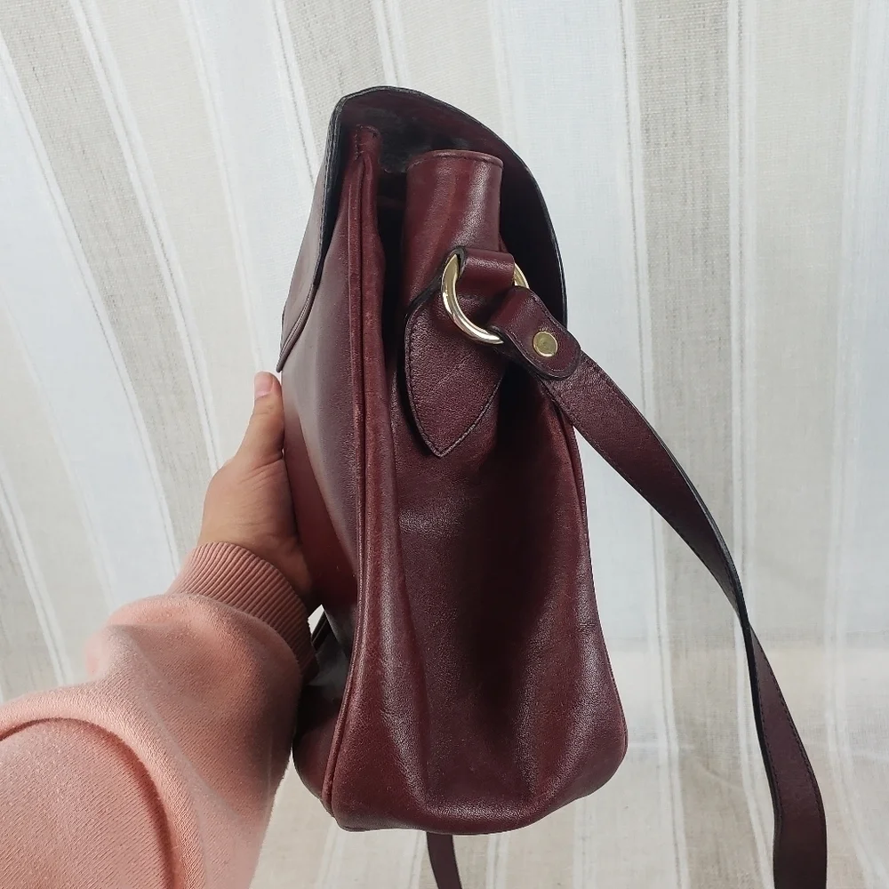 Leather Guild Drawstring Crossbody‎ Bag Purse Maroon